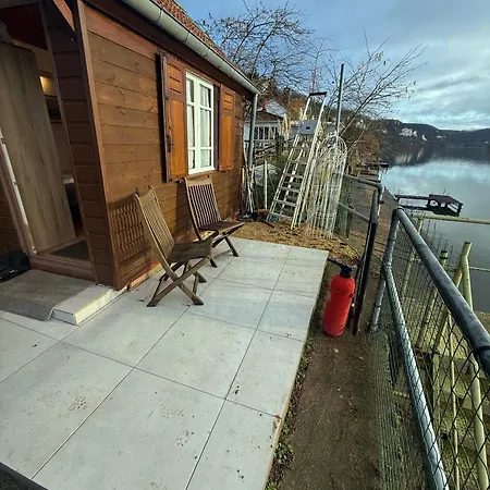 Apartment Charmant Petit Chalet En Bord De Seine La Roquette
